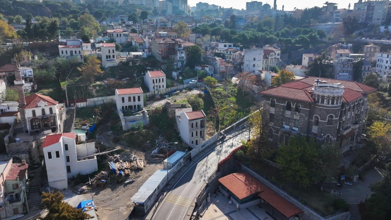 İzmirin tarixi mahalı Damlacık rəqəmsal texnologiya ilə gələcəyə bağlanacaq